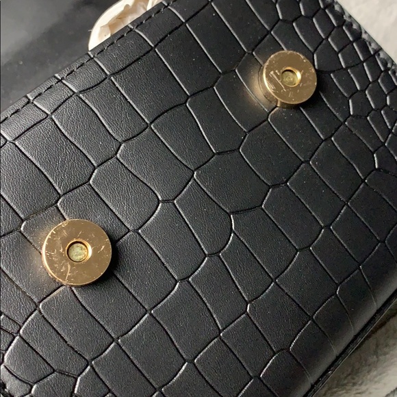 Boehemian knotted handle cross body bag - Picture 12 of 16